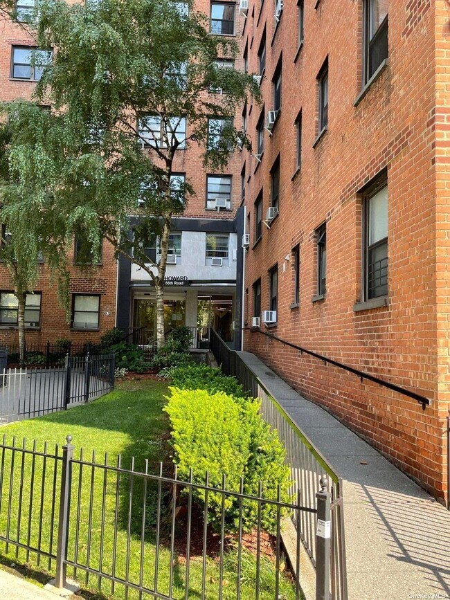 Building Photo - 99-32-99-66 66th Rd