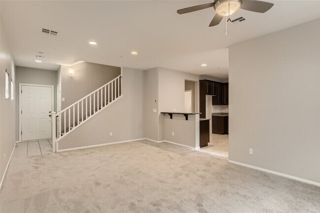 Foto del edificio - 3 Bedroom Home in a Gated Community! North...