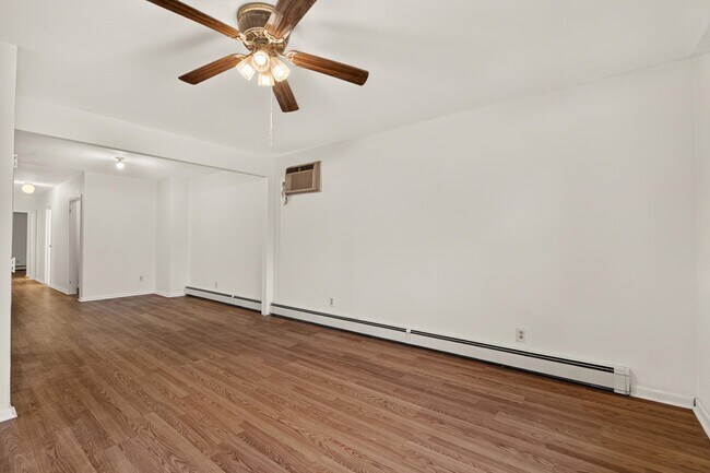 Foto del edificio - 364 Princeton Ave