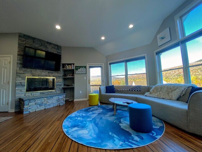 Foto del edificio - 79 Rivers Edge Rd