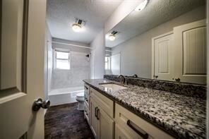 Foto del edificio - 3 br, 2 bath House - 24326 Glen Loch Dr