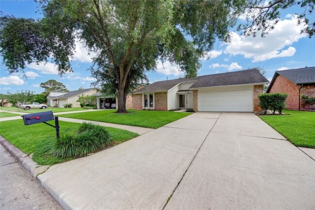 Building Photo - 3046 Wagon Trail Dr