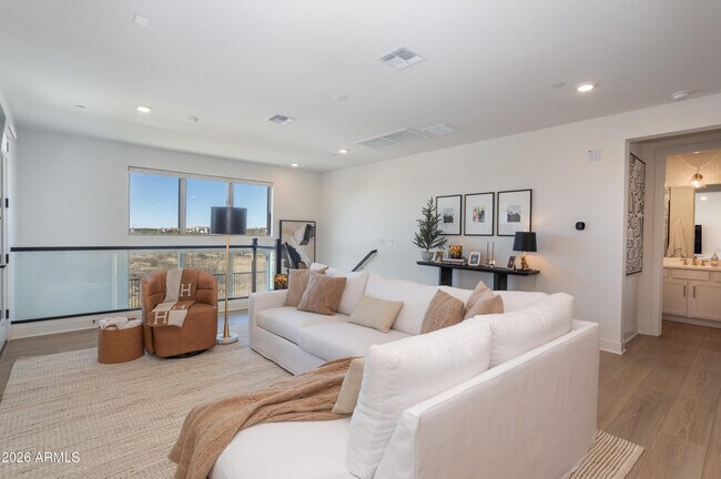 Foto del edificio - 2121 W Sonoran Desert Dr