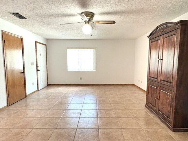 Foto del edificio - Cozy 2 Bedroom First Floor Condo!