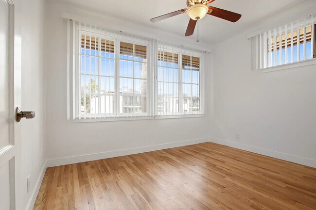 Foto del edificio - 6656–6670 W 86th Pl Los Angeles, CA 90045