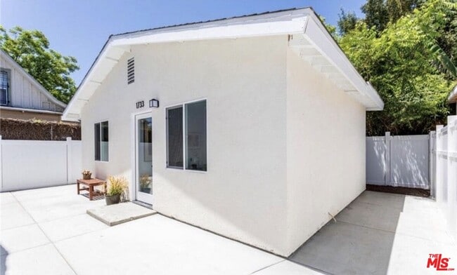 Foto del edificio - 1733 S New England St