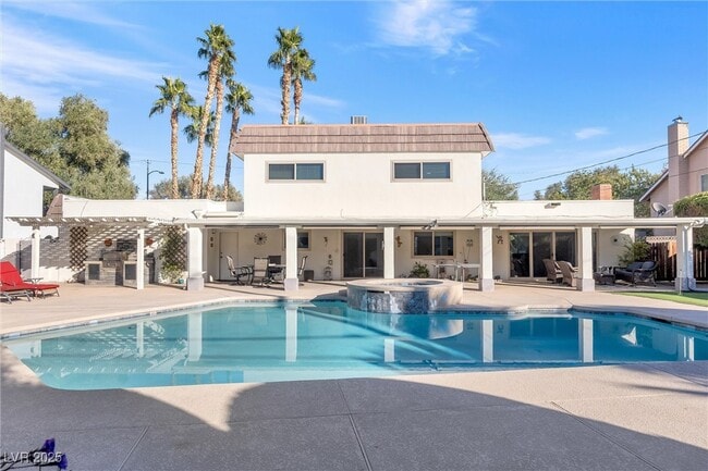 Building Photo - 2100 Westlund Dr