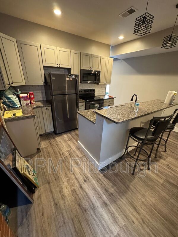 Building Photo - 5148 Dearborn St