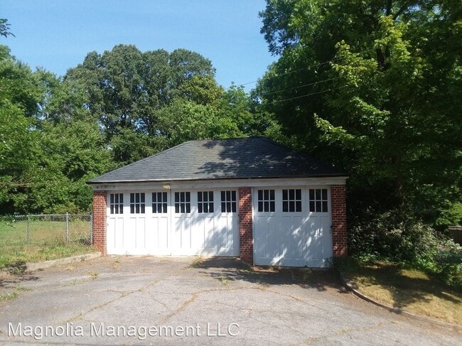Building Photo - 5 br, 3 bath House - 1204 S. Garnett St.