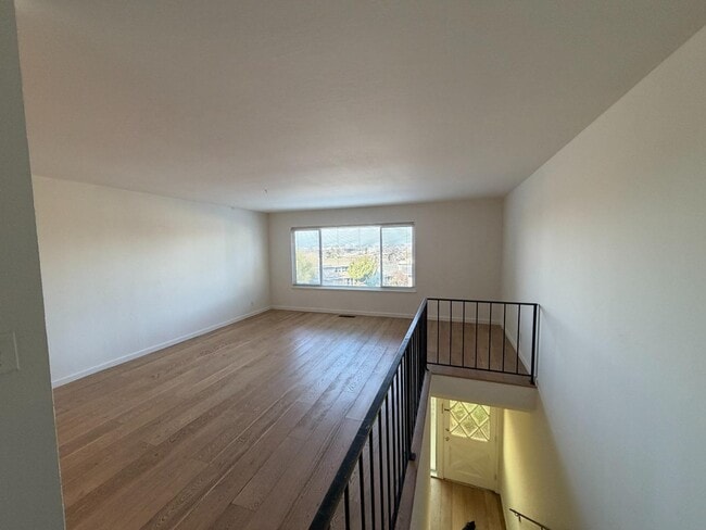 Foto del edificio - 154 44th Ave