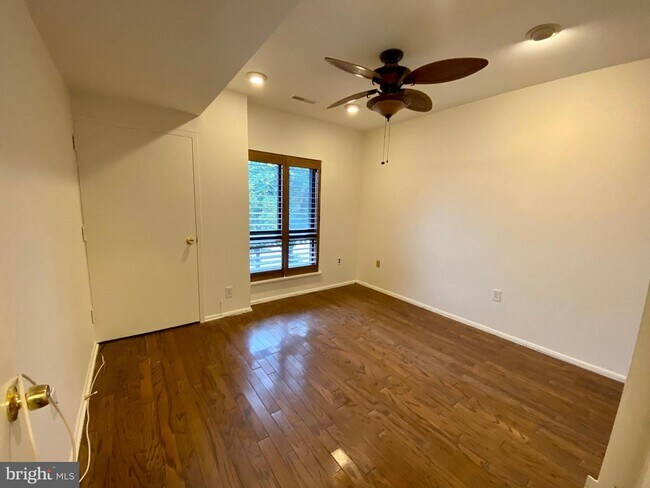 Foto del edificio - 5100 Convent Ln
