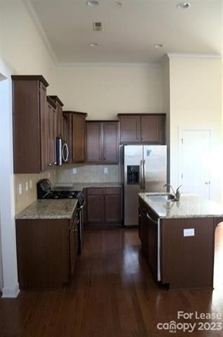 Foto del edificio - 15307 Barossa Valley St