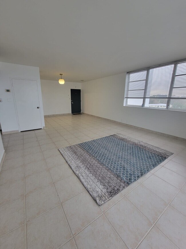 Foto del edificio - 3301 NE 5th Ave
