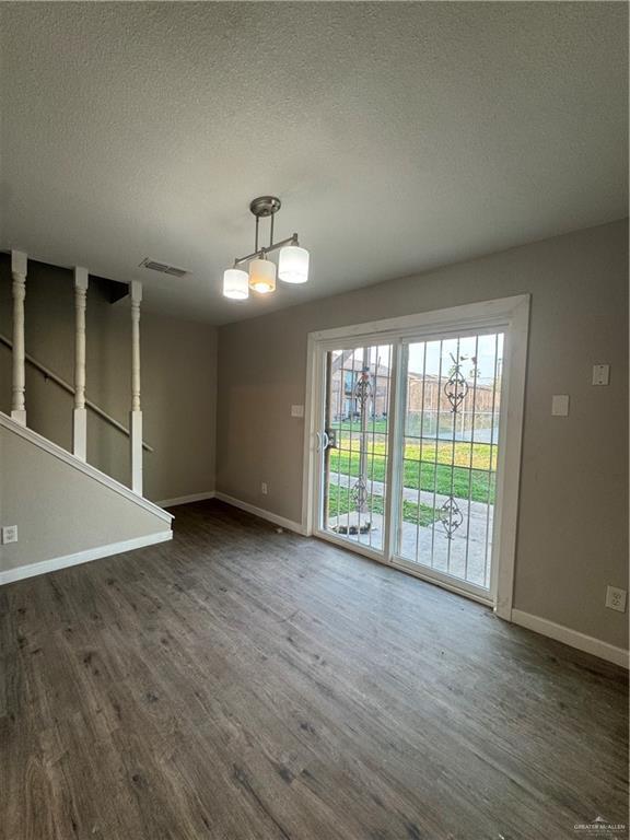 Foto del edificio - 12 South Dr