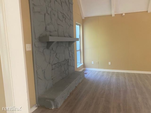 Building Photo - 4 br, 2 bath House - 821 Twin Ridge Drive