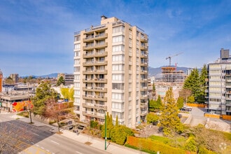 Building Photo - Shaughnessy House