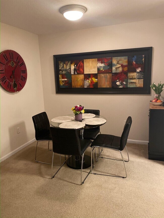 Foto del edificio - 2801 Chancellorsville Dr