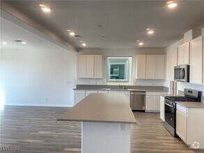 Building Photo - 5749 Avondale Rise Wy