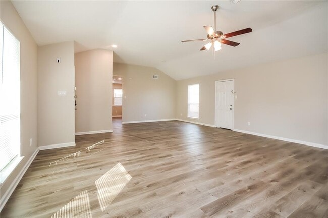 Building Photo - 1414 Twining Oaks Ln