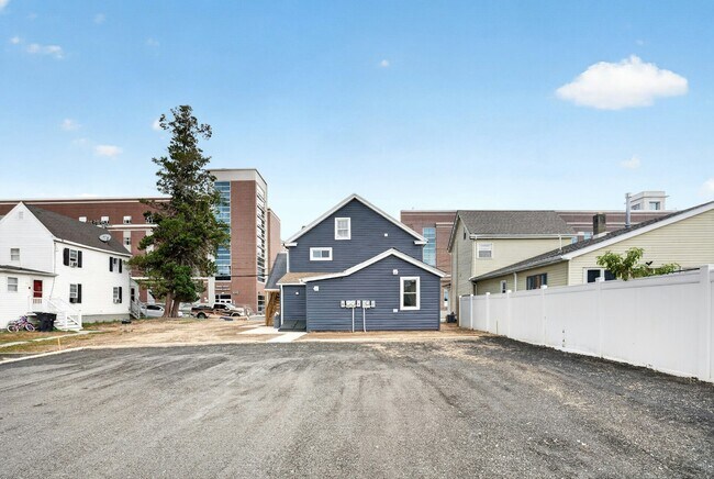 Foto del edificio - 428 S Governors Ave