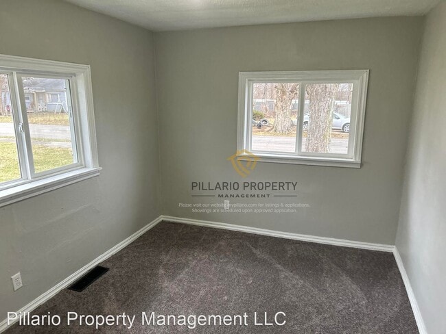 Building Photo - 3 br, 1 bath House - 2204 W 30th St.