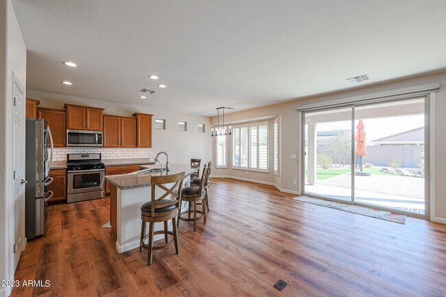 Building Photo - 18137 W Deer Creek Rd