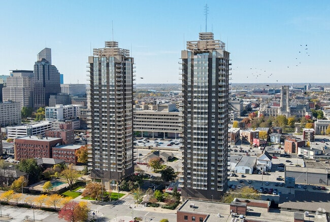 Building Photo - Riley Towers
