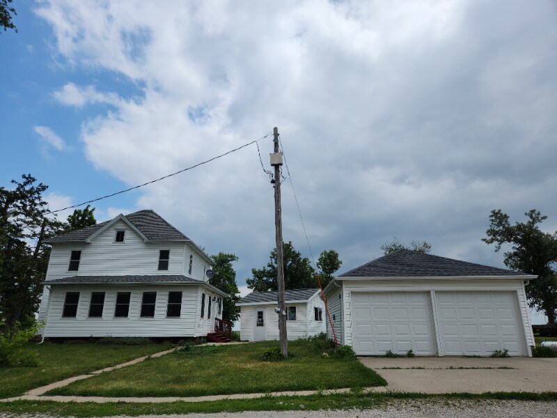 Primary Photo - 3350 71st St