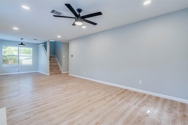 Foto del edificio - 13808 Lothian Dr