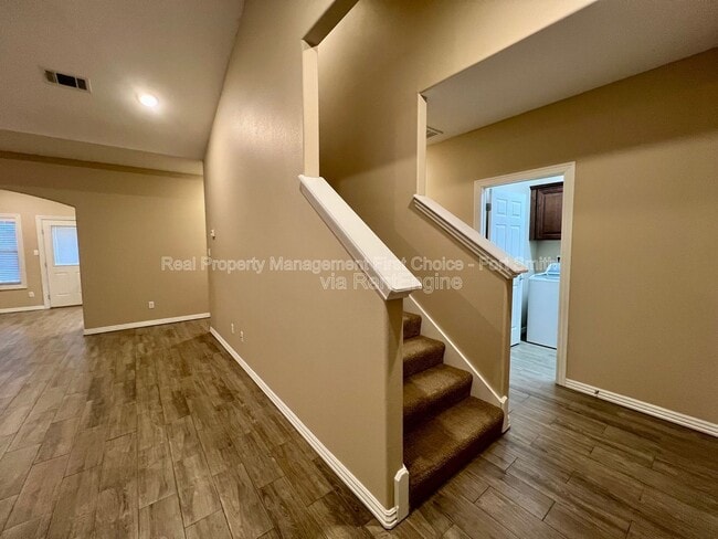 Building Photo - 6803 MARIBETTE RD