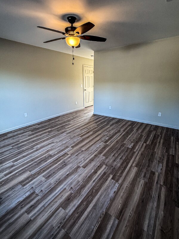 Building Photo - 256 E Outer Rd