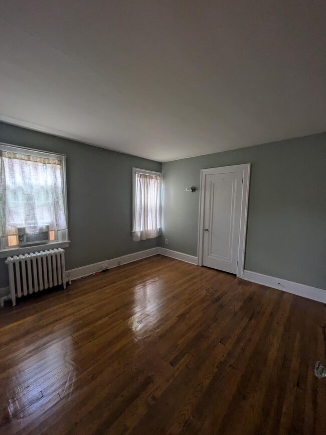 Building Photo - 7447 Schoyer Ave