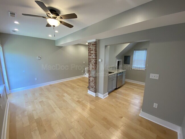 Foto del edificio - 1115 Winchester St