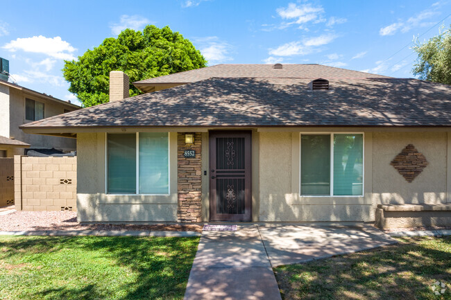 Building Photo - Scottsdale Villas