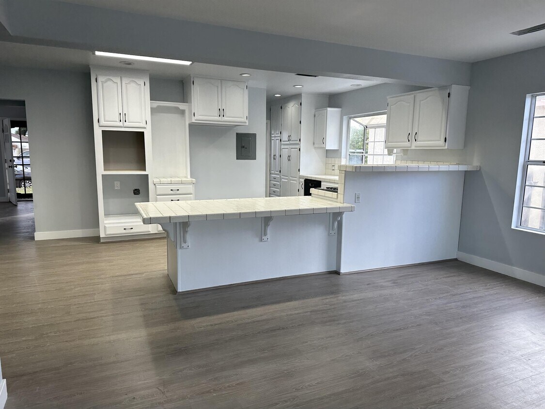 Foto principal - 8709 Oak St