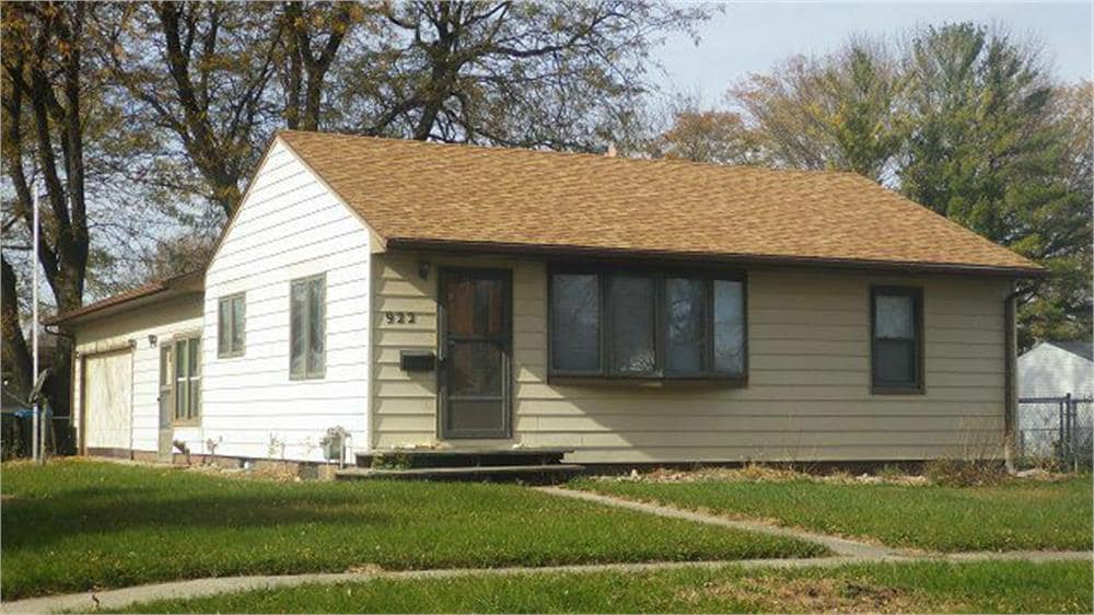 Primary Photo - 922 S 26th St