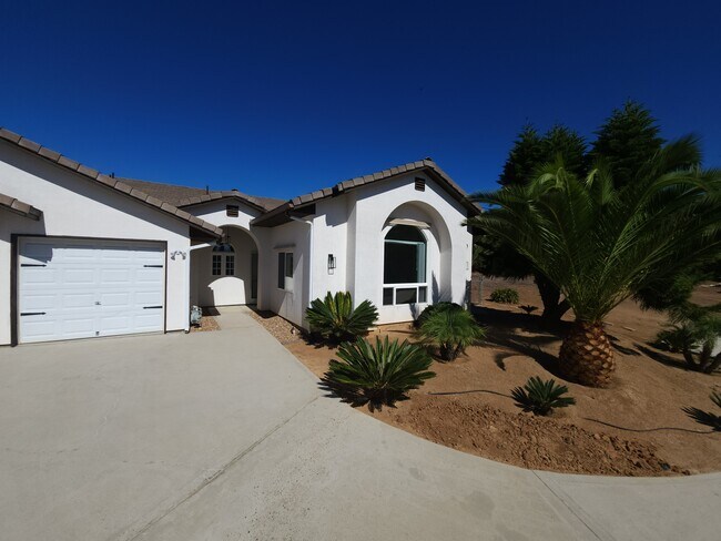 Building Photo - 1190 Drazil Rd