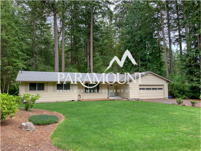 Foto del edificio - 3 Bedroom in Gig Harbor on 1/2 Acre Lot!