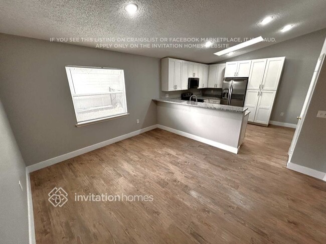 Building Photo - 6233 Vintage Dr