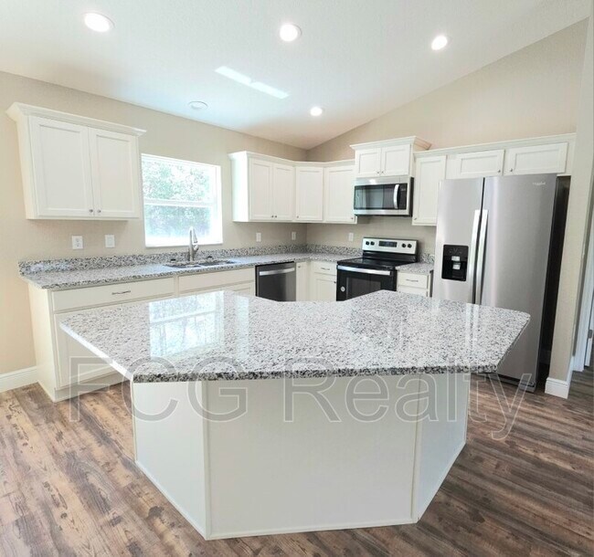 Building Photo - 10246 N Empress Cir