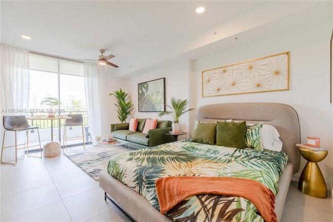 Building Photo - 1005 Spring Garden Rd