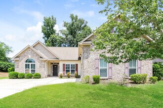 Building Photo - 300 Palamon Dr