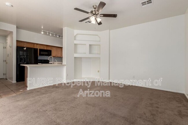 Building Photo - 1565 S Owl Dr