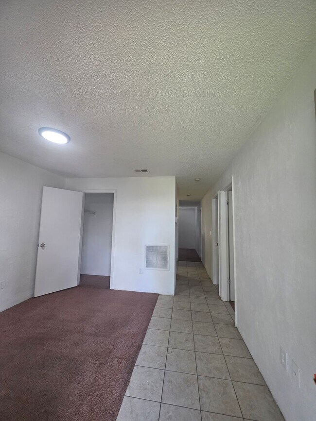 Foto del edificio - 2 Bedroom 2 Bath Apartment Home *** Limited time special***