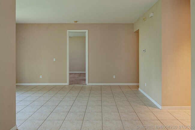 Building Photo - 9851 E Verona Cir