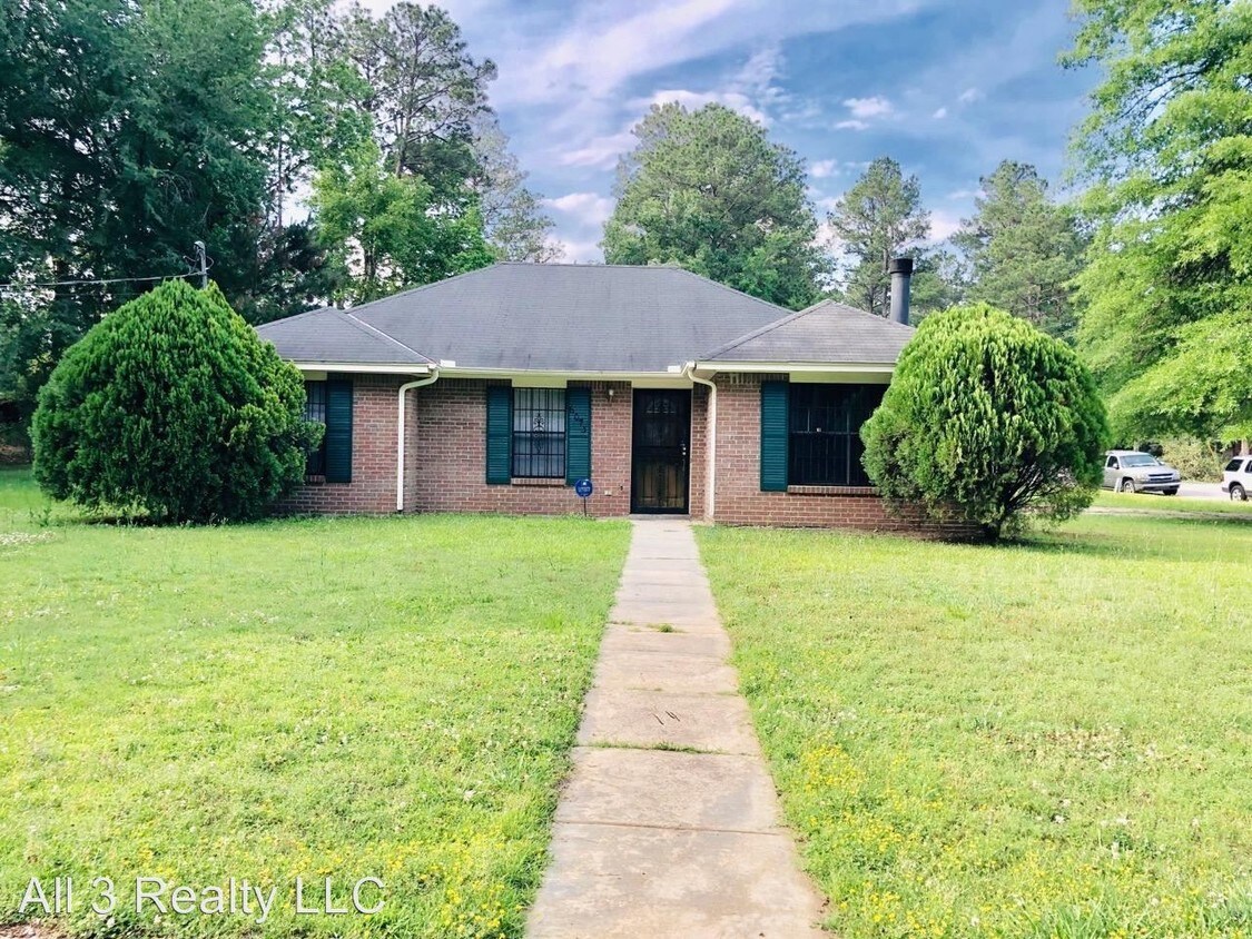 Primary Photo - 3 br, 2 bath House - 6073 Sherburn Road
