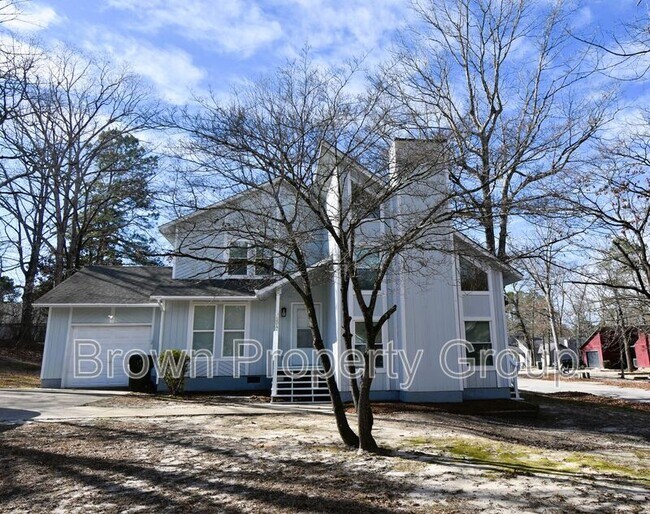 Foto del edificio - 5817 Horton Pl