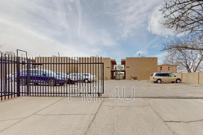 Foto del edificio - 227 Tennessee St NE