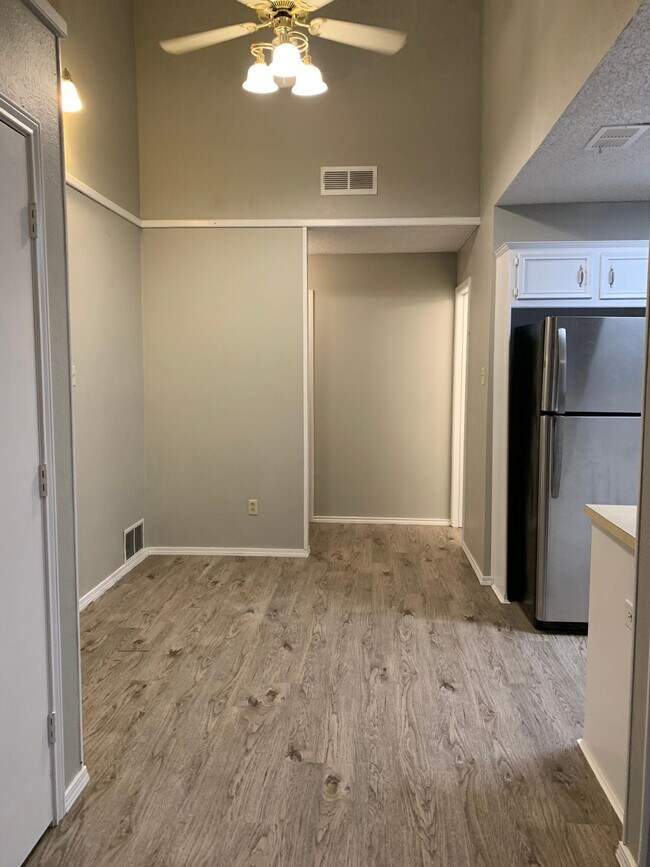 Building Photo - 5620 Brownfield Dr