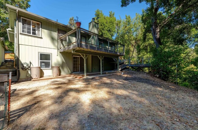 Foto del edificio - 475 Riverview Dr